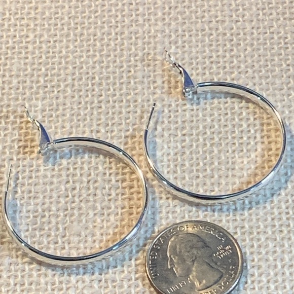 Sterling Silver Hoops with comfort closeure 1-1/2” diameter - Picture 7 of 10
